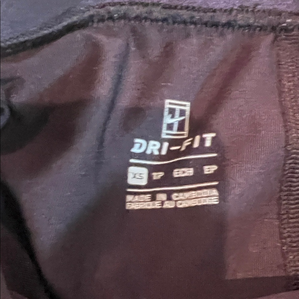 Nike Women's Dark Athletic Shorts - Picture 3 of 4